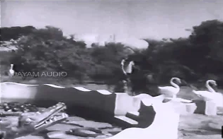 Aandavan Mugatha Parkkanum