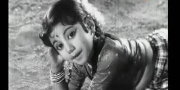 Aathoram Manal Eduthu Happy