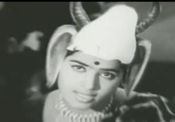 Aattathai Aadu Puliyudan