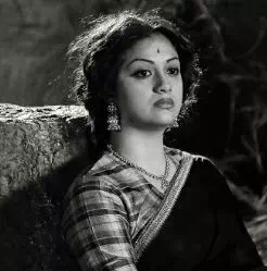 Amudhai Pole Kidaithaai