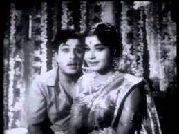 Annaiyendru Aagum Munnae