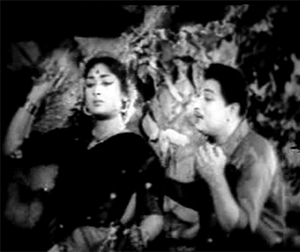 Kaalamennum Nadhiyinile