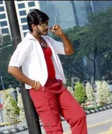 Kadhal Podhum