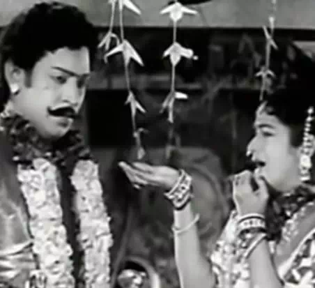 Kanavu Kandaen Naan Kanavu Kandaen Sad