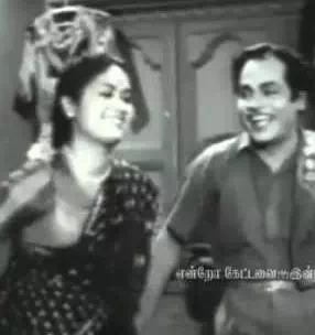 Kannai Kavarum Azhagu Valai