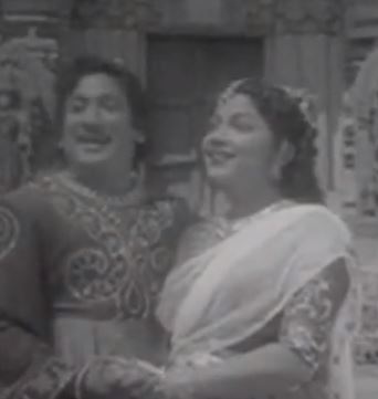 Maasila Nilave