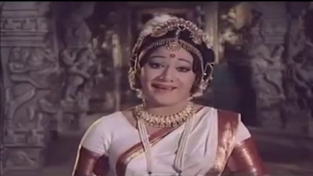Neeyindri Yaarumullai