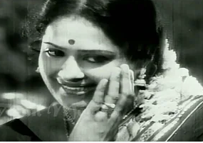 Sirithai Antha Siripil