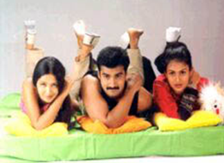 Vaanam Thoovum Poo Mazhaiye