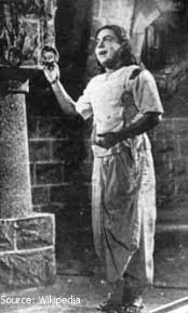 Varattum Vandhaal Vazhi Solven