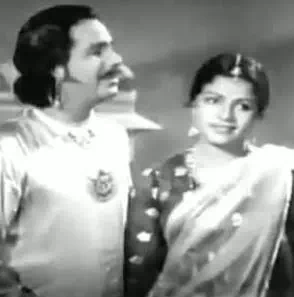 Vinnum Mannum Niraindha