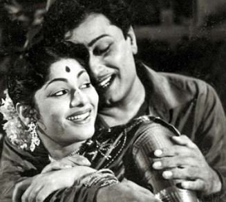 Yaarukku Yaar Sondham Venbadhu
